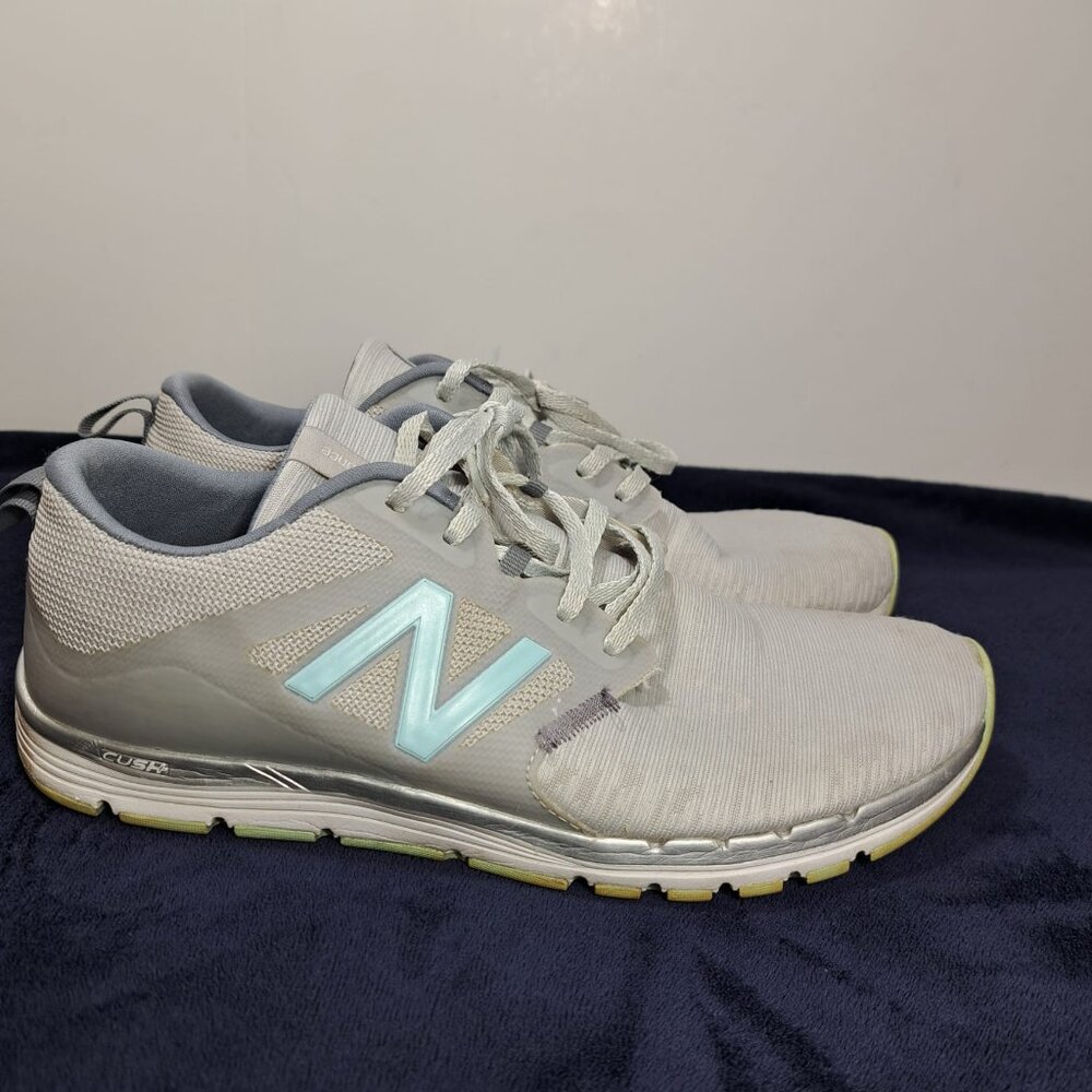 New Balance 577 Running Sneakers Women's Size 8.5B Gray Memory Sole WX577LG5